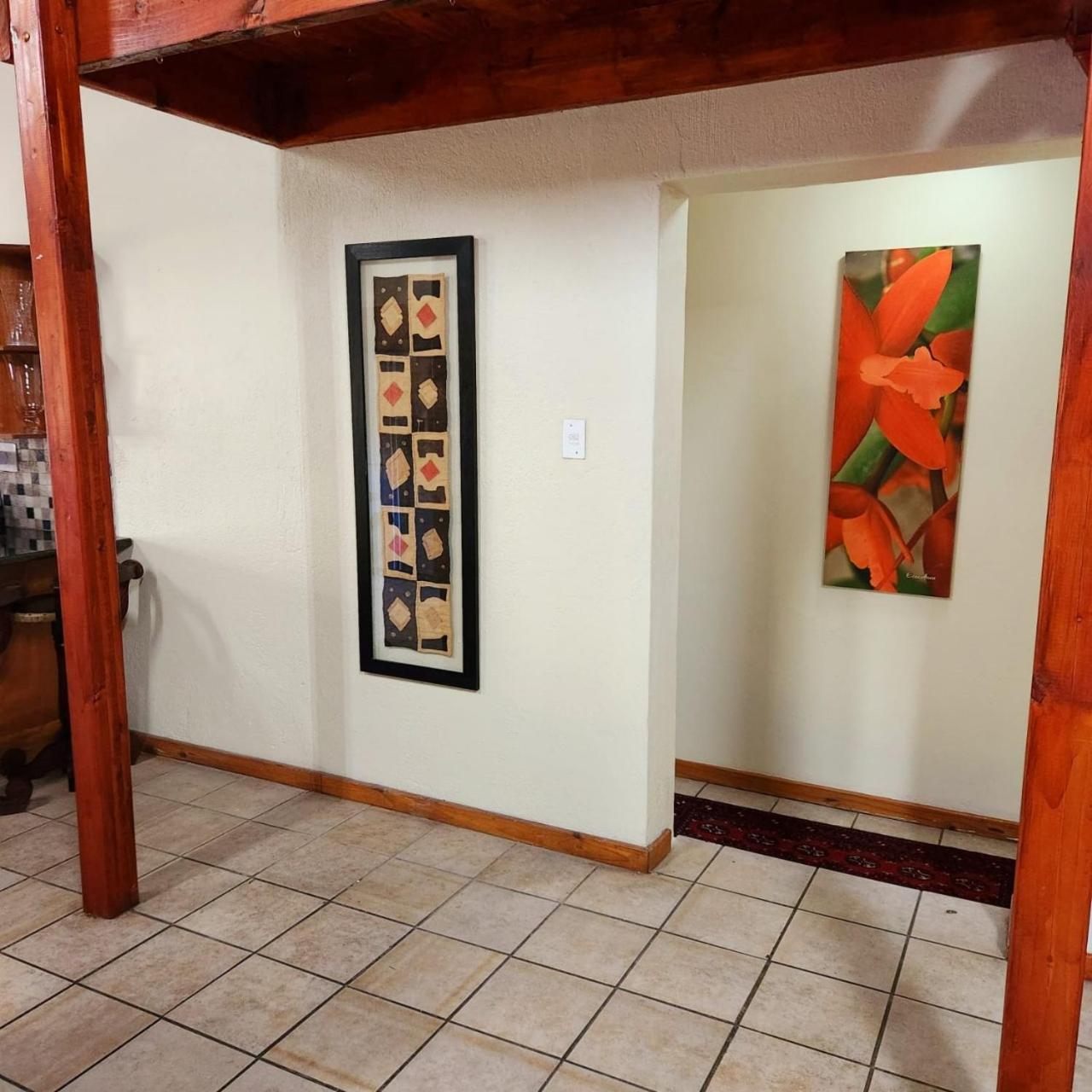 Orange Gecko Cottage 帕拉博鲁瓦 外观 照片